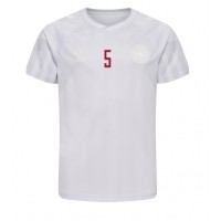 Koszulka piłkarska Dania Joakim Maehle #5 Strój wyjazdowy MŚ 2022 tanio Krótki Rękaw